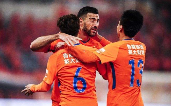 天行体育 -今晨体能课后，里尔远射贴柱备战德甲，球迷炸锅，阵容厚度经受考验 