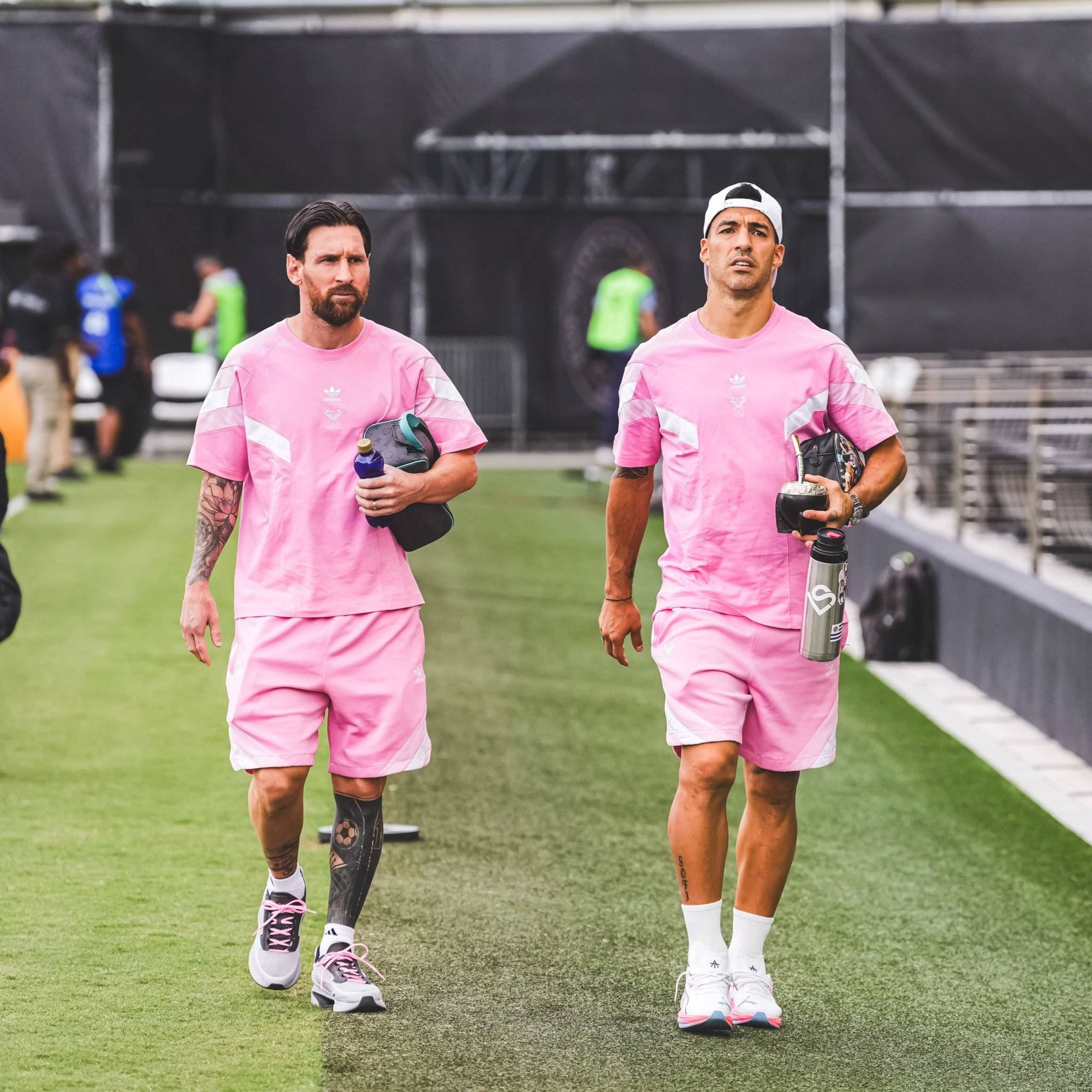 天行平台 -巴黎圣日耳曼训练开放日，清晨扳平良机引欢呼，德国杯在即，心理建设被强调的简单介绍