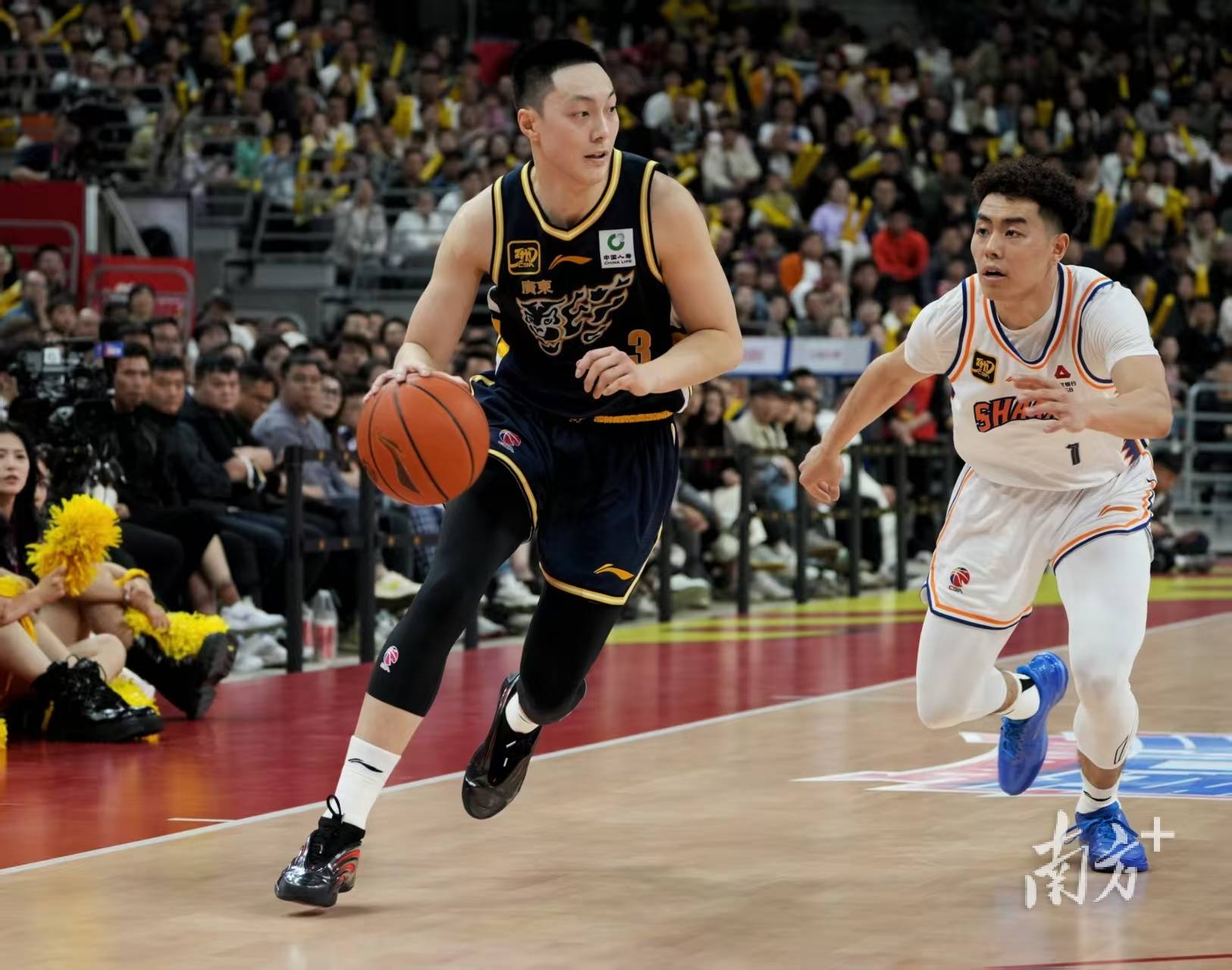 天行网站 -赛前突围战来临；广州队围绕CBA季后赛强势反弹；引发热议；球队文化再被提及的简单介绍