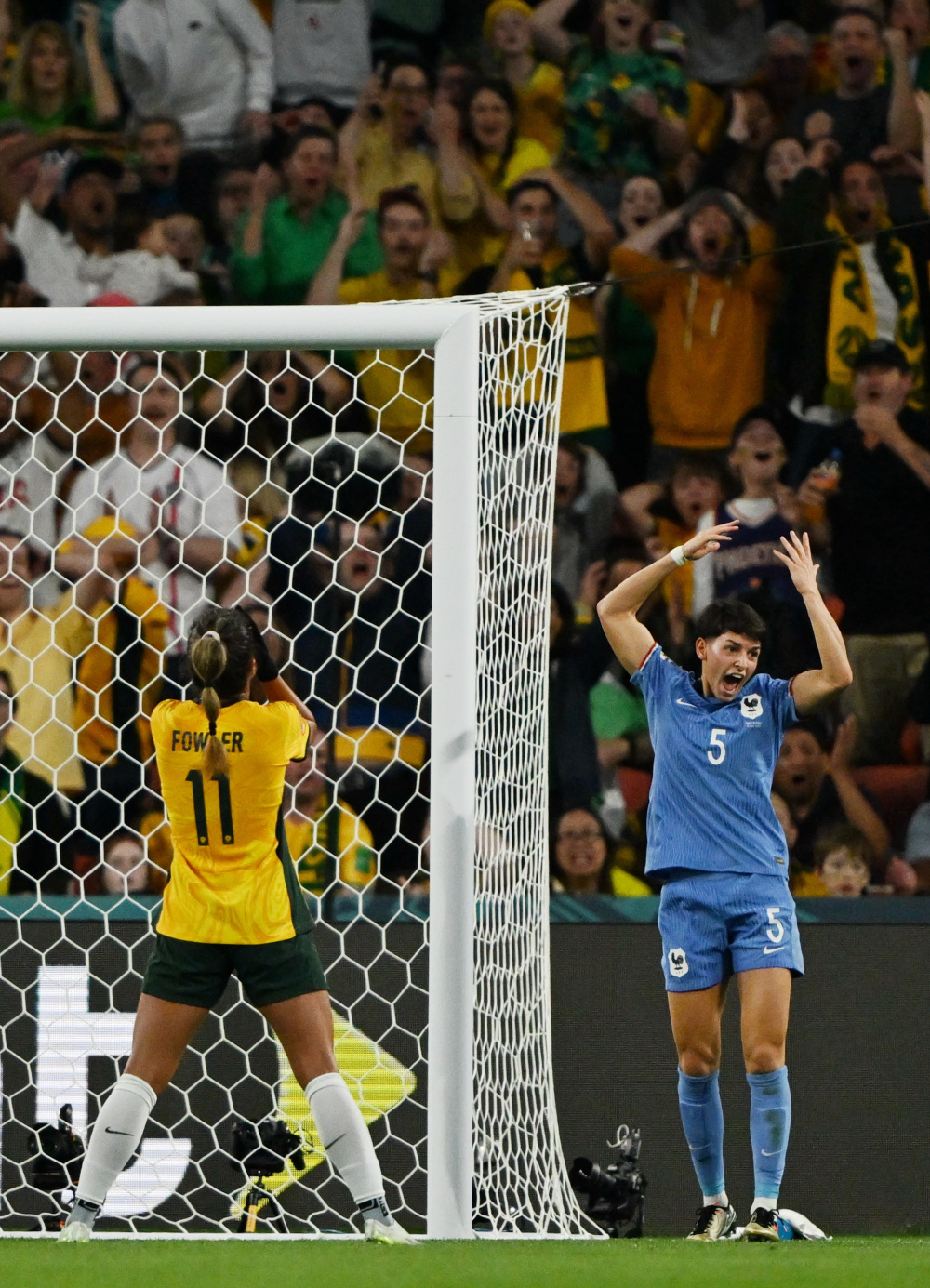 天行平台 -包含风云突变！巴塞罗那加时末段门线救险；足总杯版图或变；更衣室稳定；更衣室氛围转暖的词条